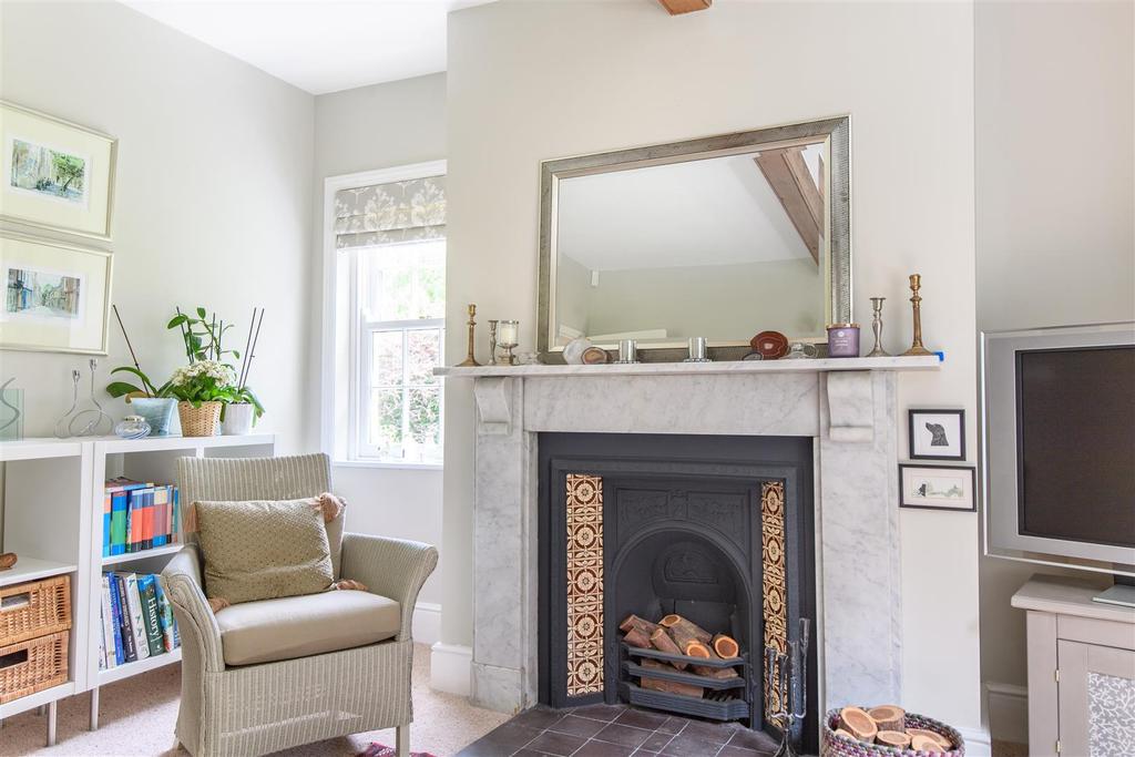 8471408-interior13.jpg