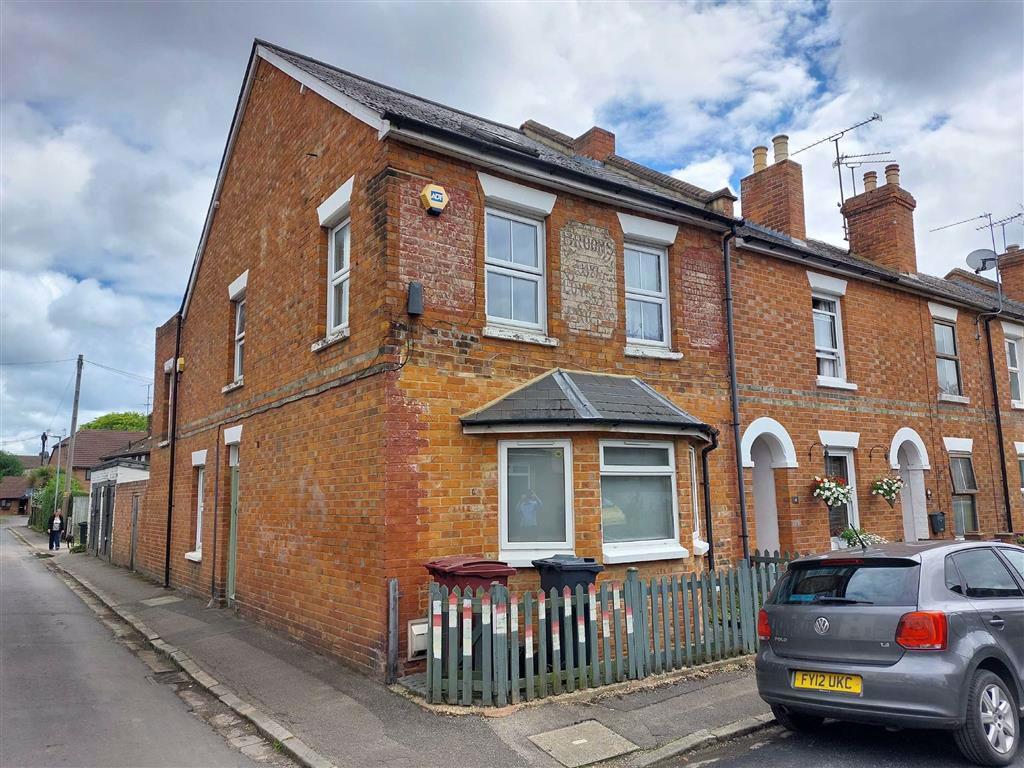 Champion Road, Caversham, Reading 4 bed end of terrace house £455,000
