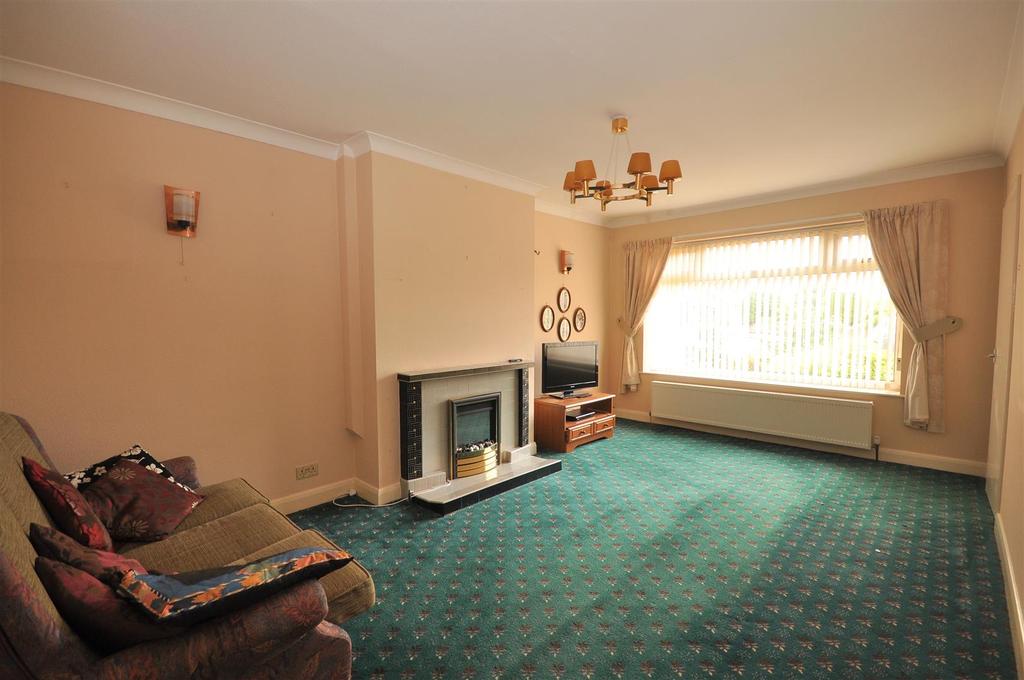 Cherry Wood Crescent, Fulford, YO19 4QN 2 bed semidetached bungalow