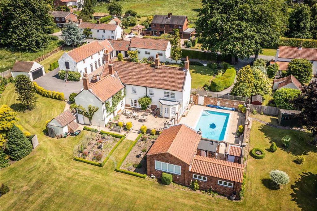Main Street, Saxbyallsaints, Brigg... 5 bed detached house £975,000