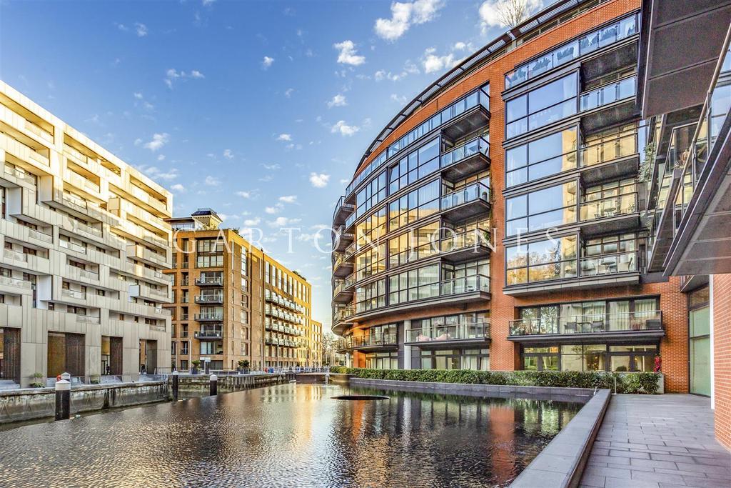 Hepworth Court, Grosvenor Waterside, 30 Gatliff Road, London, SW1W 1 bed duplex £2,145 pcm (£
