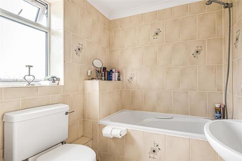 4 Cheavestone Lea, Blackawton, Totnes, TQ9 7AU