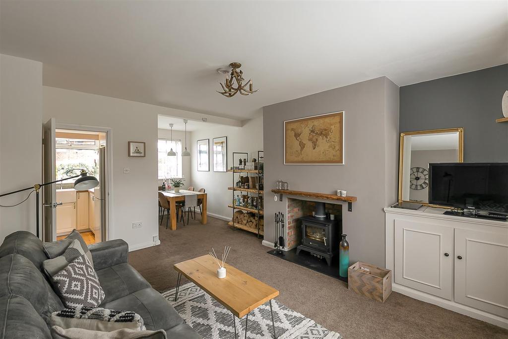 Kenton Crescent, Newcastle Upon Tyne 2 bed semidetached house £135,000