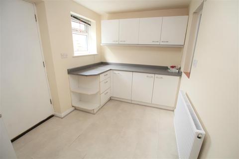 32 Clayton Road, Bradford, BD7 2LT