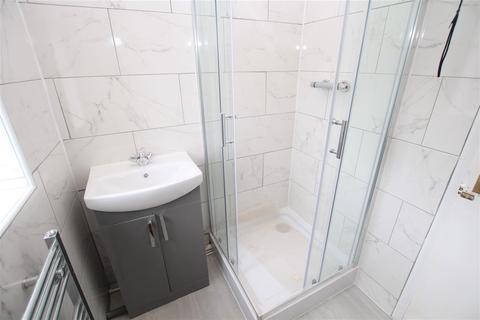 32 Clayton Road, Bradford, BD7 2LT
