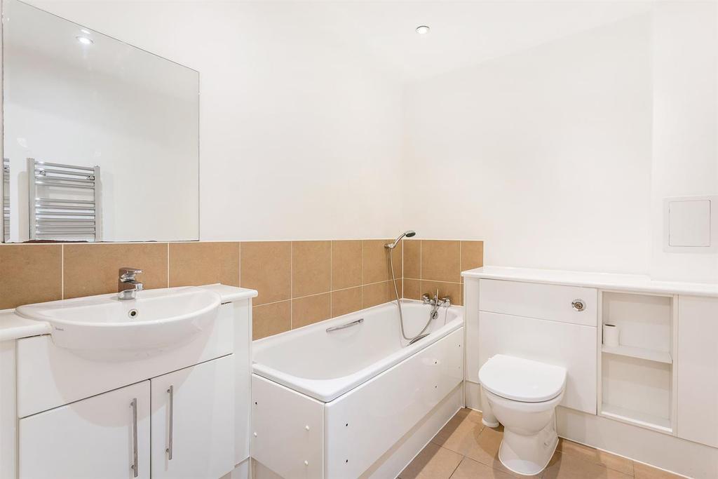 Bathroom.jpg