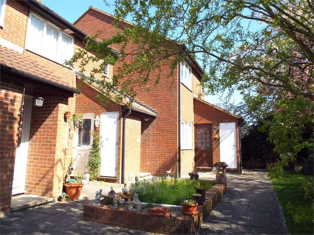 Albany Mews, North Orbital Road, St... 1 bed £205,000