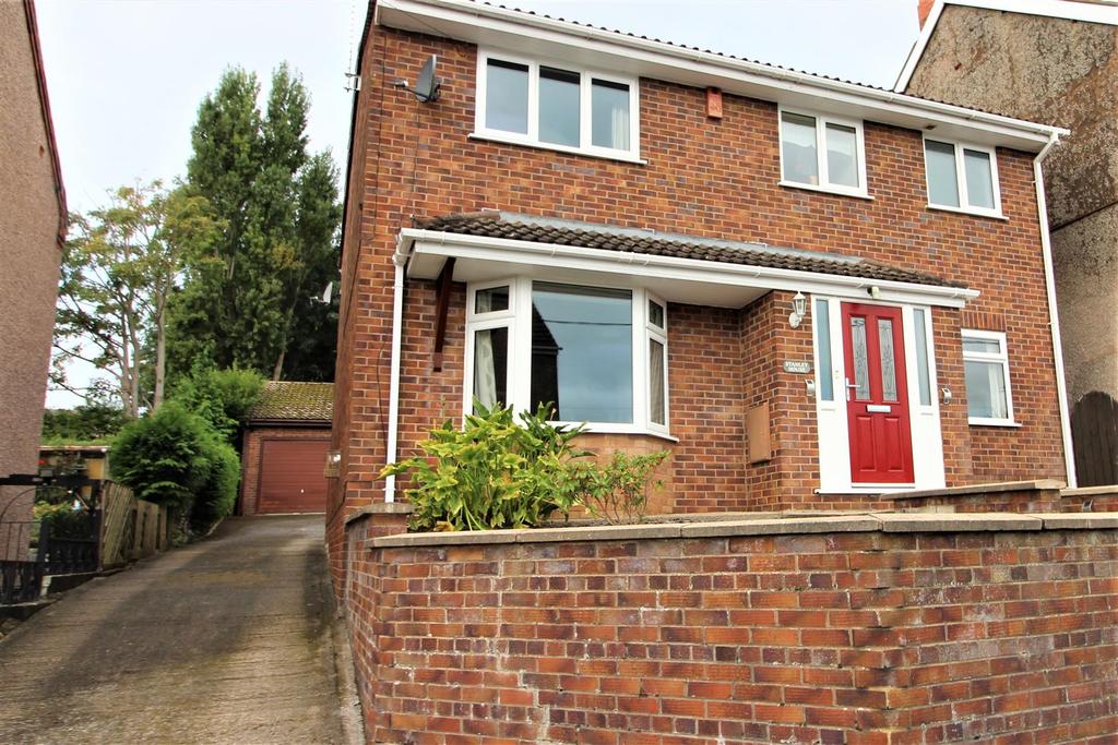 Bottom Road, Summerhill, Wrexham 3 bed detached house £240,000
