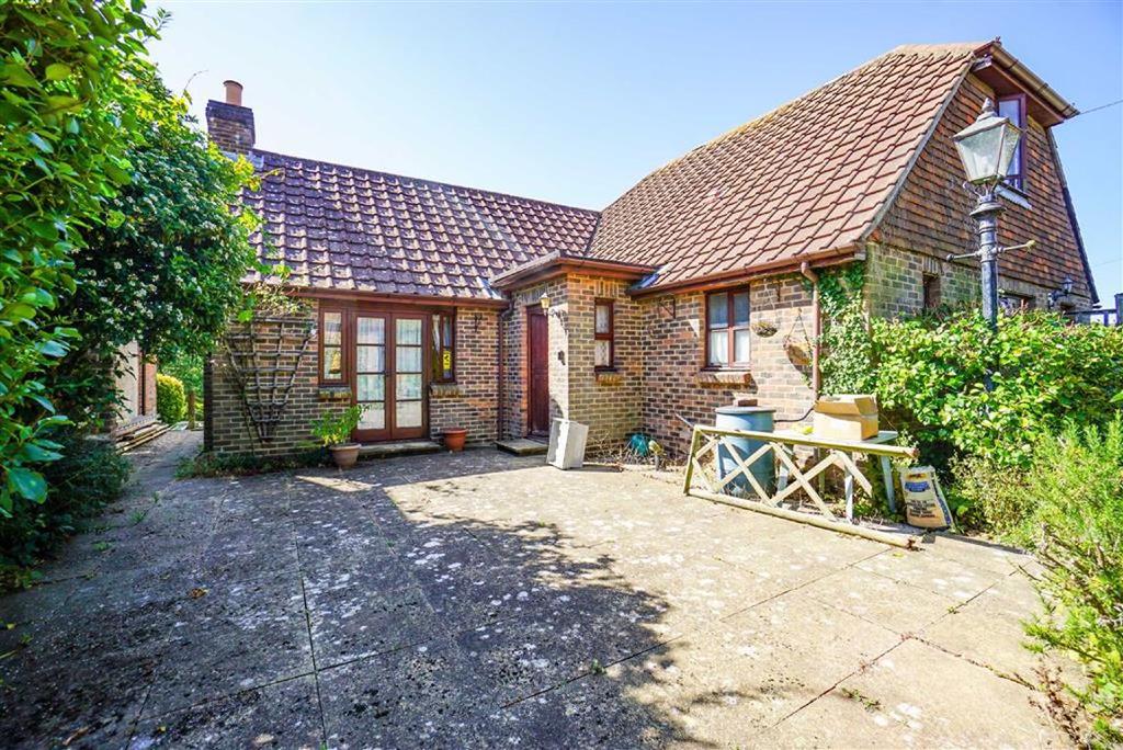 Langham Road, Hastings, East Sussex 4 bed detached house £575,000