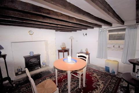 21 Corn Hill, Porthmadog, LL49 9AT