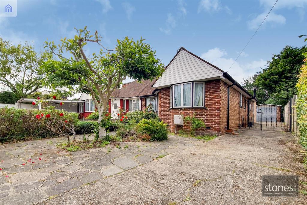 Ingram Close, Stanmore 2 bed semidetached bungalow £595,900