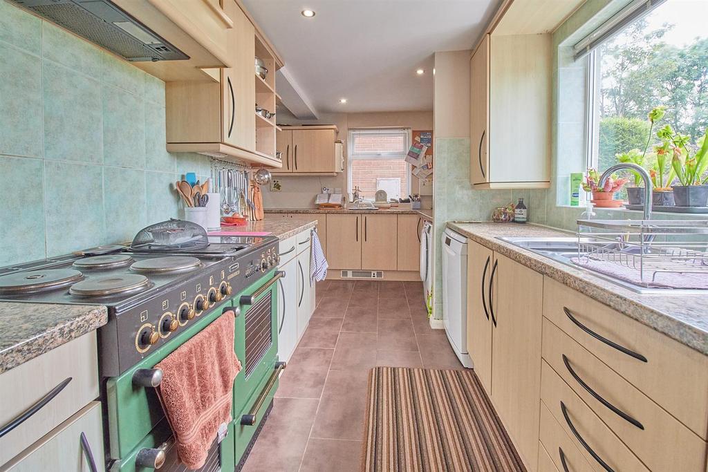 Windermere Close, Earl Shilton... 4 bed detached house £310,000