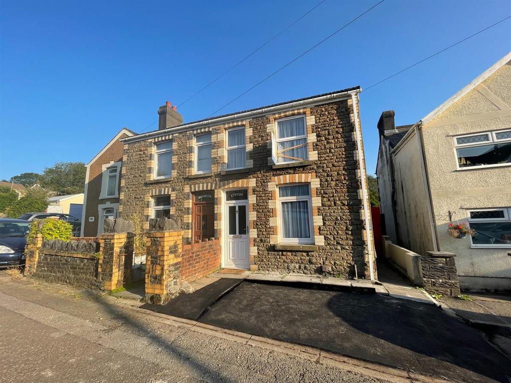 Smiths Road, Birchgrove, Swansea 2 bed terraced house £145,000