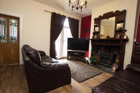 8 Willow Street, Darwen, BB3 1LH