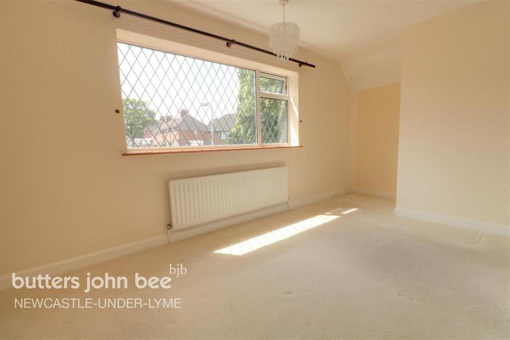 Orme Road, Newcastle Under Lyme 2 bed end of terrace house £645 pcm