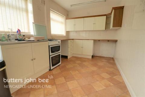 2 bedroom end of terrace house to rent, Orme Road, Newcastle Under Lyme