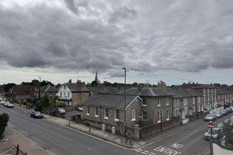 2 bedroom flat to rent, Somerstown, Chichester