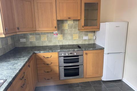 2 bedroom flat to rent, Somerstown, Chichester