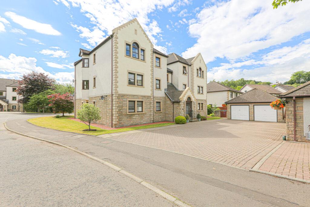 Allan Walk, Bridge of Allan, FK9 3 bed apartment for sale £260,000