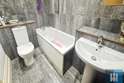 1 bedroom apartment to rent, Westgate, Town Centre, Huddersfield, HD1