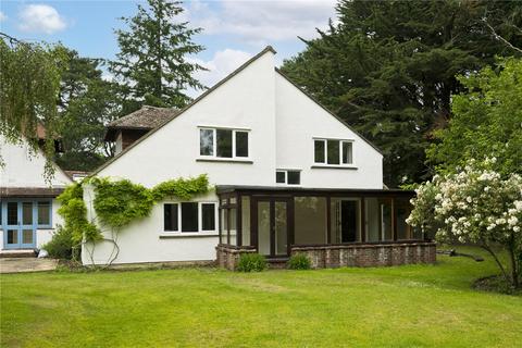 4 bedroom semi-detached house to rent, Gong Hill Drive, Lower Bourne, Farnham, Surrey, GU10