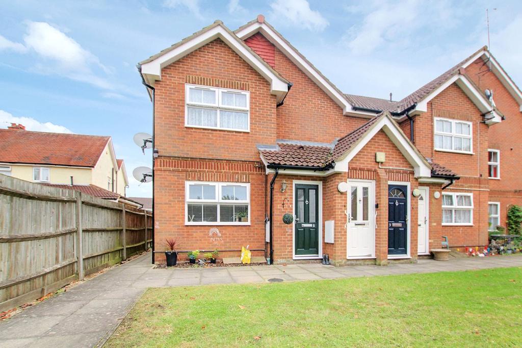 Newstead Rise, Reading, RG2 2 bed £112,500