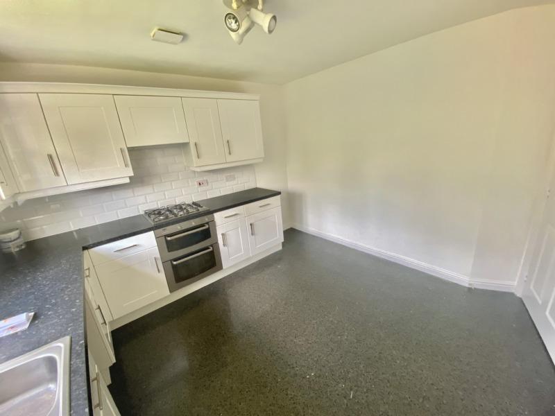 4 bed det unfurn house to let stratford upon avon