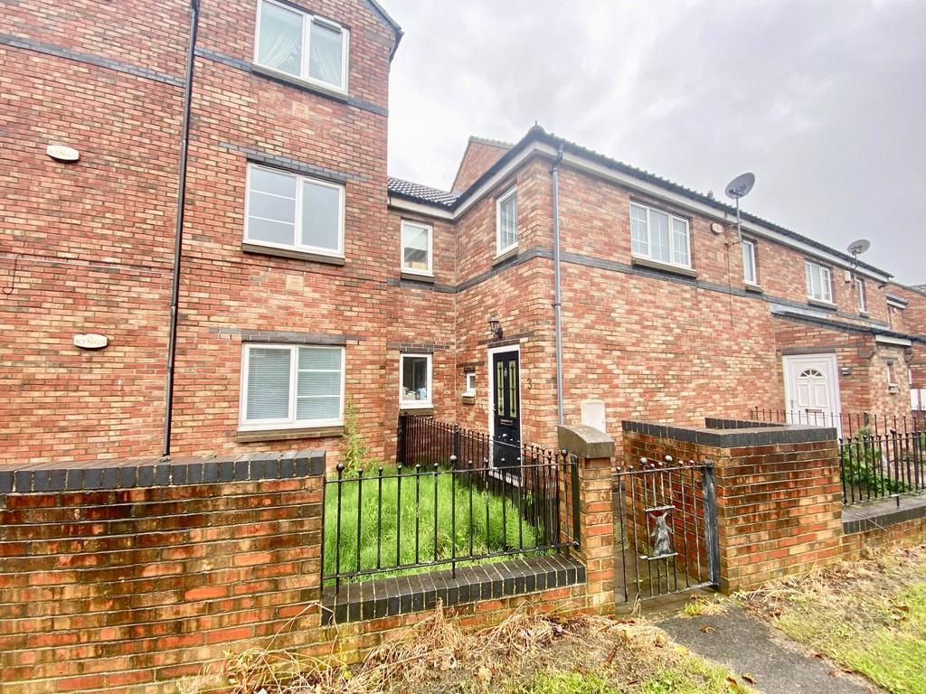 Village Heights, Gateshead 3 bed apartment £155,000