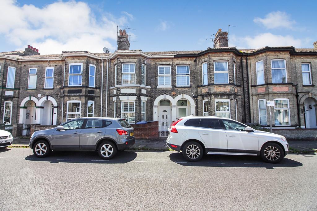 Regent Road, Lowestoft 3 bed terraced house £200,000