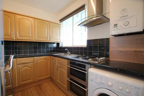 2 bedroom apartment to rent, Kingsley Court, Park Avenue, London