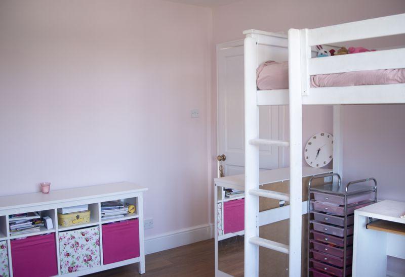 Front bedroom 3