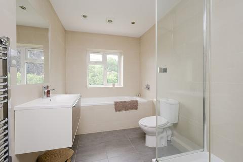 60 Lammas Lane, Esher, KT10 8PD
