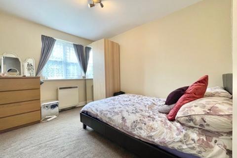 2 bedroom apartment to rent, Armoury Road, London