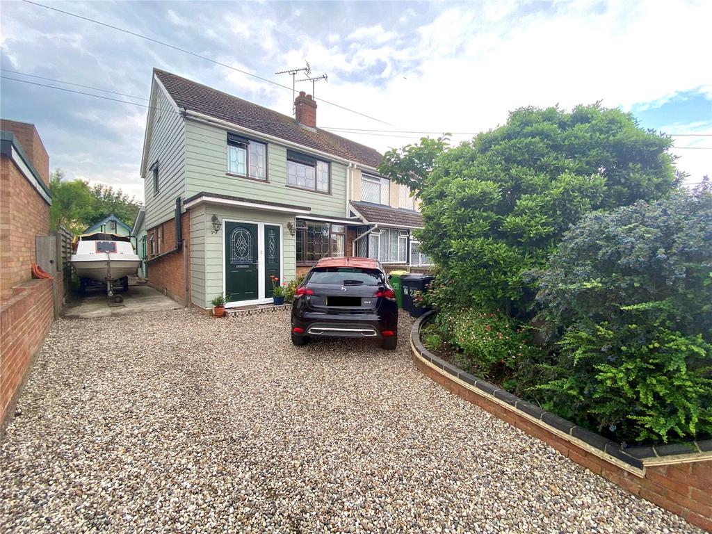 Burnham Road, Hullbridge, Essex, SS5 3 bed semidetached house £365,000
