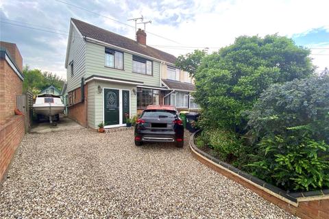 29 Burnham Road, Hullbridge, Hockley, SS5 6BG