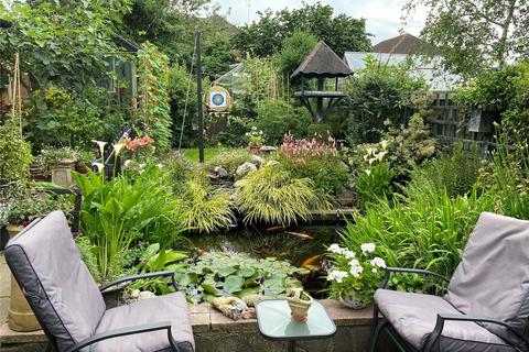 29 Burnham Road, Hullbridge, Hockley, SS5 6BG