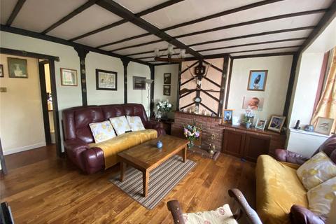 29 Burnham Road, Hullbridge, Hockley, SS5 6BG