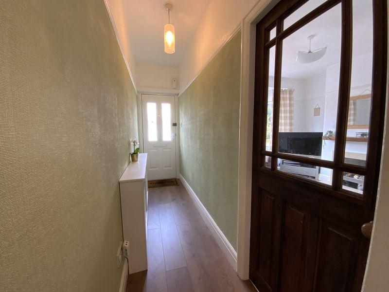 King Road, Gee Cross, Hyde, SK14 2 bed terraced house £200,000
