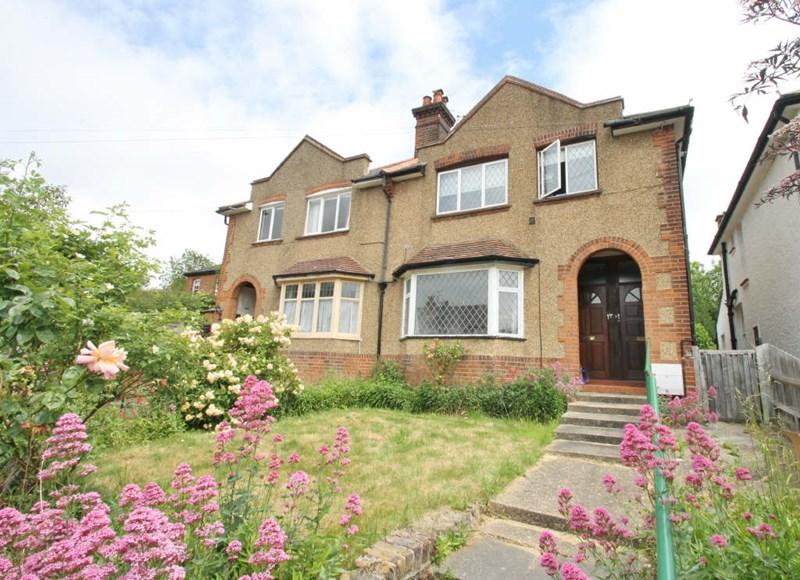 Hallowell Road, Northwood, Middlesex 1 bed apartment £1,000 pcm (£231 pw)