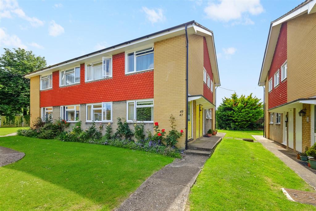 Glebe Way, Whitstable 2 bed apartment £205,000