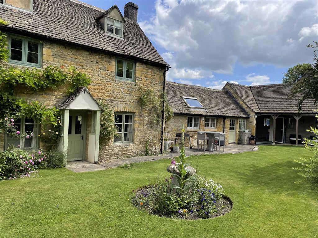 Dale Street, Naunton, Gloucestershire 3 bed semidetached house £725,000