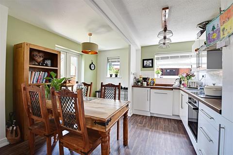 21 Ashdown Road, Bexhill-on-sea, TN40 1SE