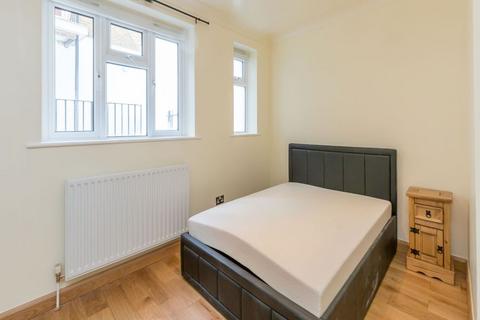 2 bedroom flat to rent, N19