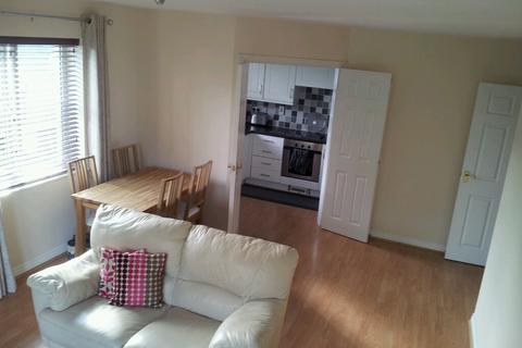 2 bedroom apartment to rent, Kingswood Close, Camberley, GU15 4BH