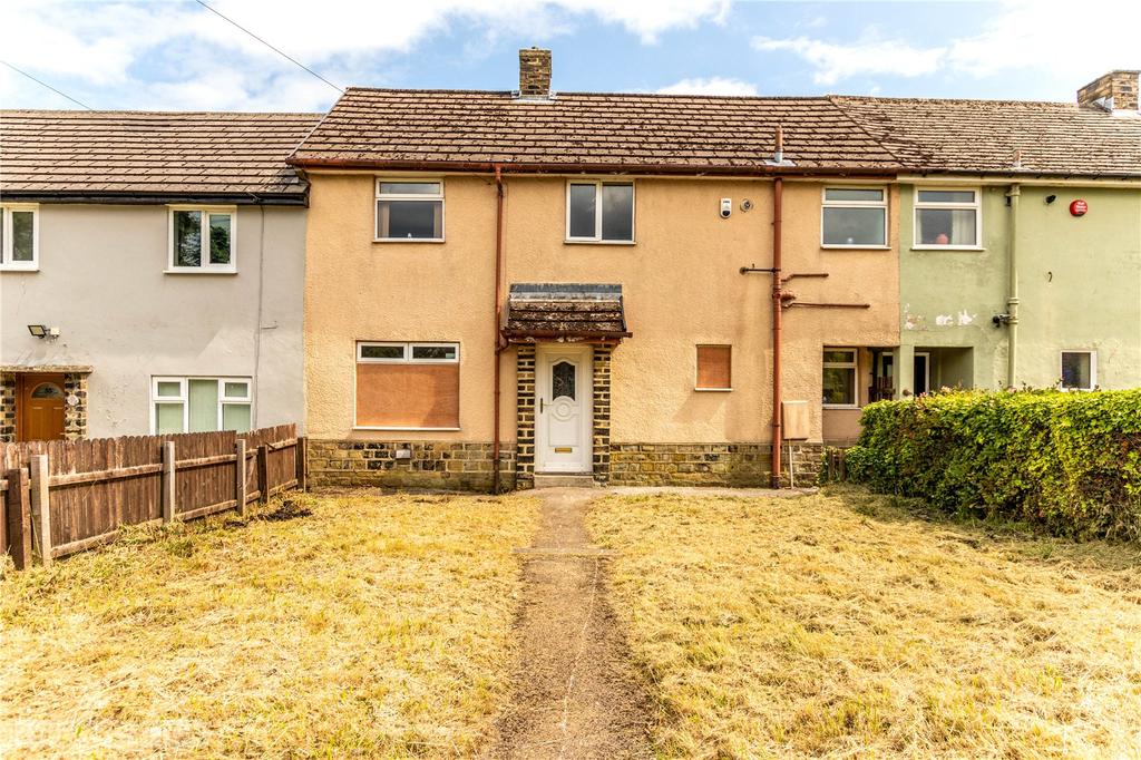 Clough Lane, Mixenden, HALIFAX, West Yorkshire, HX2 3 bed terraced