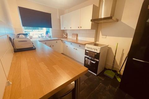 2 bedroom maisonette for sale, Tredenham Close, Farnborough, GU14