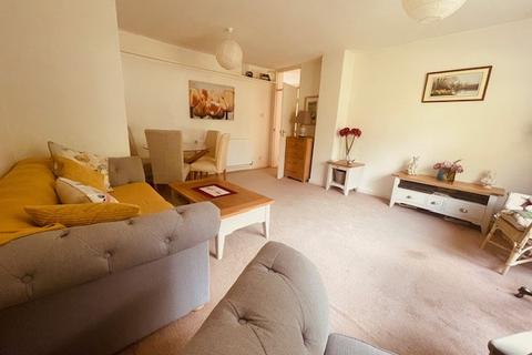 2 bedroom maisonette for sale, Tredenham Close, Farnborough, GU14