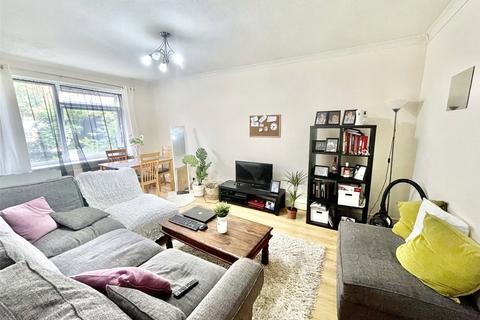 1 bedroom apartment to rent, Brownlow Road, London, N11