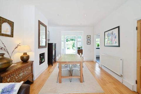 79 Fowlers Walk, London, W5 1BQ