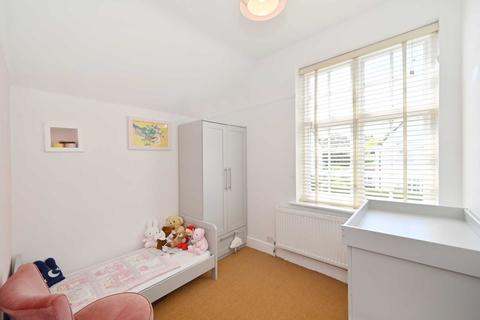79 Fowlers Walk, London, W5 1BQ